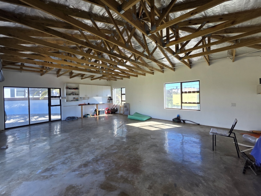 4 Bedroom Property for Sale in C Place Eastern Cape
